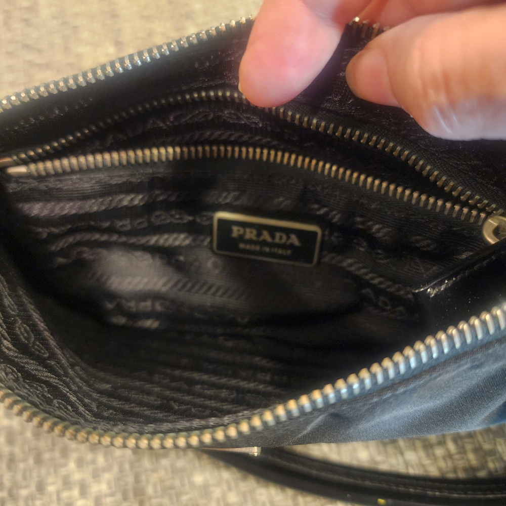 Prada AUTHENTIC small Bag - image 7